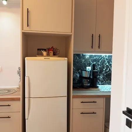 Angelos Apartment *