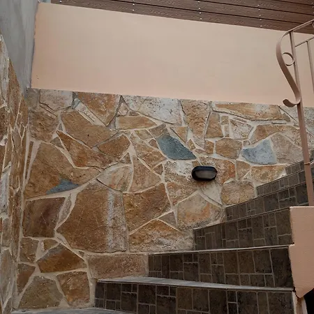 Angelos Apartment *